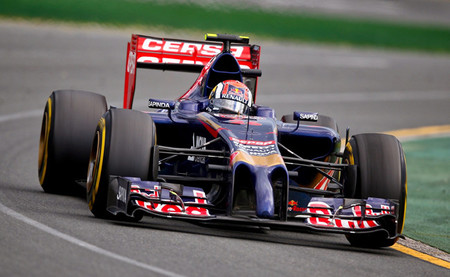 Daniil Kvyat 2014 F1 Melbourne