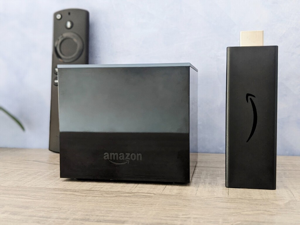 Descuentazo de 40 euros el el Fire TV Cube: Alexa y altavoz conectado en un dispositivo hormonado para montarte un Smart TV