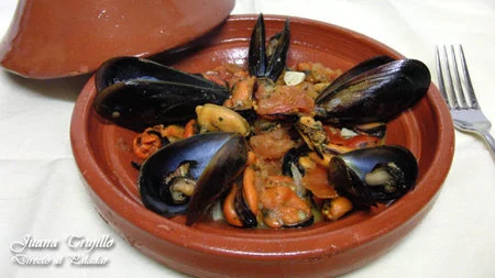 Tajine de mejillones. Receta marroquí