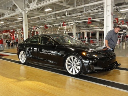 Tesla Model S Prototipo Fabrica