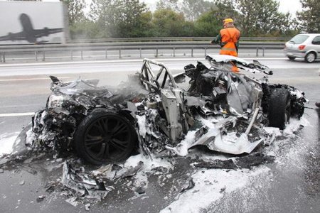 Dolorpasión™: Audi R8 GT reducido a cenizas, literalmente