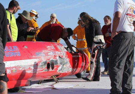 El vídeo de Valerie Thompson sobreviviendo a una caída en moto a 552 km/h es lo más milagroso que verás hoy