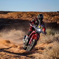 ¡KTM contra las cuerdas! Toby Price cede 16 minutos contra un Ricky Brabec que se escapa en la general del Dakar