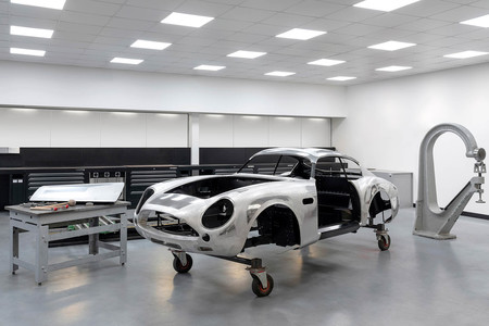 El Aston Martin DB4 GT Zagato vuelve a la carga, aunque sólo podrás comprarlo si tienes 7 millones de euros