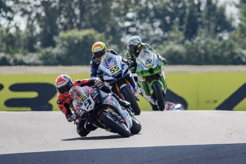 Danilo Petrucci sella el triplete en Cremona y en Ducati no hay órdenes de equipo contra Álvaro Bautista 