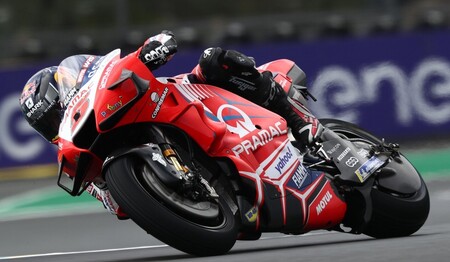 Johann Zarco lidera el doblete francés en Le Mans con festival de caídas entre los favoritos de MotoGP