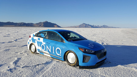 253,995 km/h para el Hyundai Ioniq, ¿todavía sigues pensando que los híbridos son lentos?