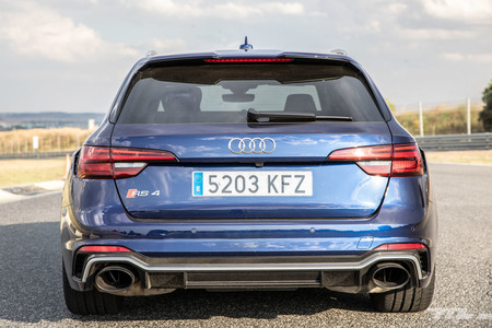 Audi RS4 2018 trasera