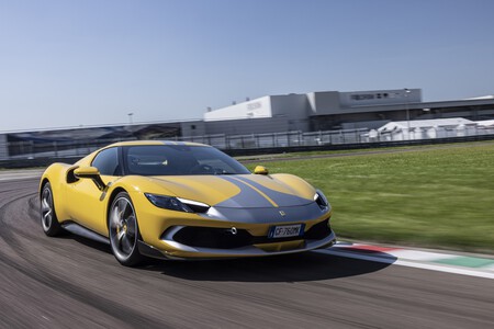 Ferrari 296 GTB Prueba 22