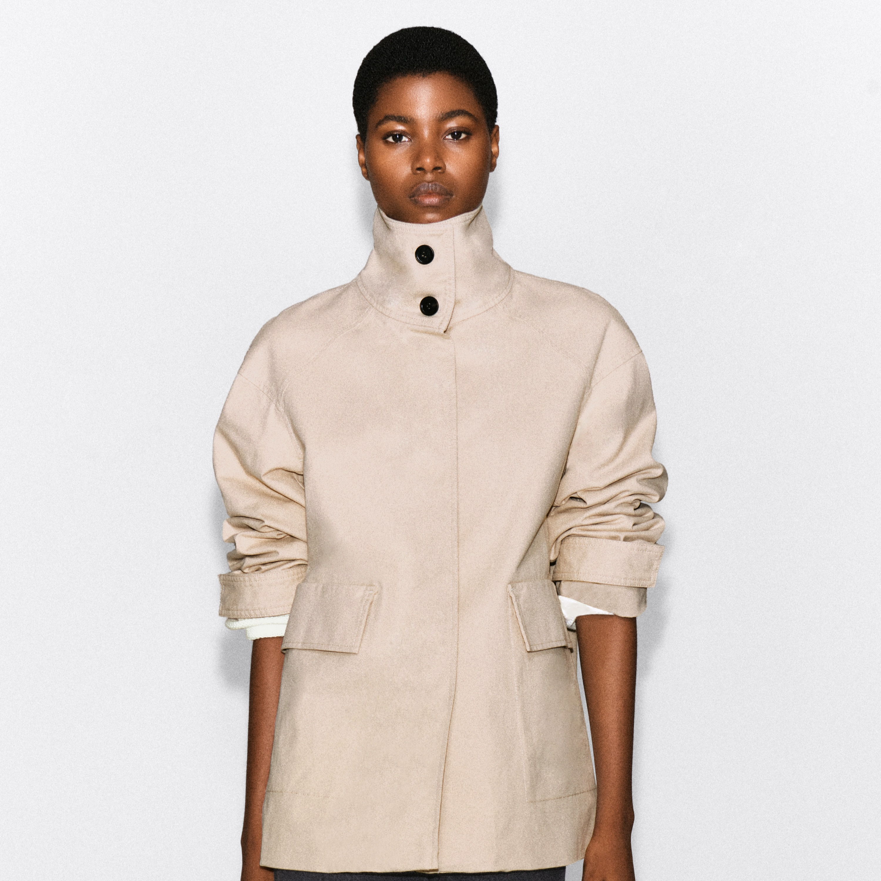COS
CHAQUETA TWILL ALGODÓN CUELLO ALTO