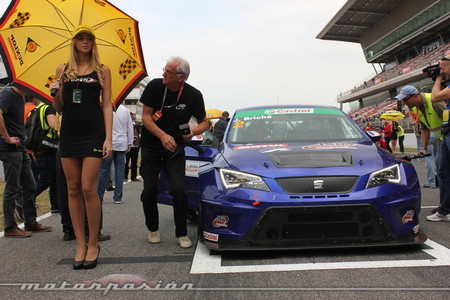 Seat León Eurocup 2014 - Grid Walk - Pit Babes