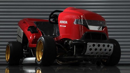 Vuelve el cortacésped Honda Mean Mower V2 con un nuevo récord Guinness: 0-160 km/h en 6,29 segundos