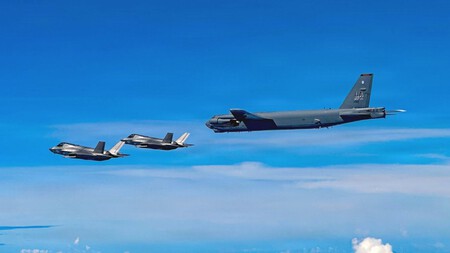 B 52 F 35 Venezuela