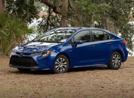 Toyota llega a los 15 millones de híbridos producidos en el mundo