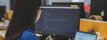 Contra todo pronóstico, la IA está reactivado el empleo. No te emociones, si eres joven cada vez es más difícil que te contraten