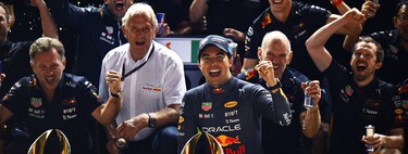 Checo Pérez se vuelve el rey de los circuitos de calle al dominar el Gran premio de Singapur