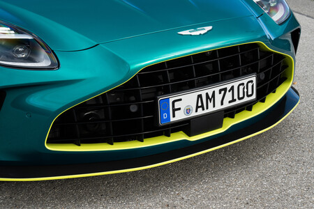 Prueba 2024 Aston Martin Vantage