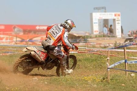 Los españoles dan guerra en el Campeonato del Mundo de Enduro