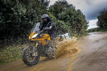 Aprilia Caponord 1200 Rally Presentacion