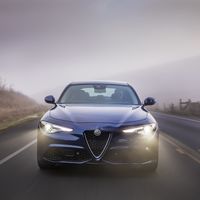 Alfa Romeo ofrecerá mejor equipamiento en todas las versiones del Giulia para 2018