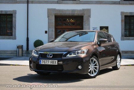 Lexus CT 200h