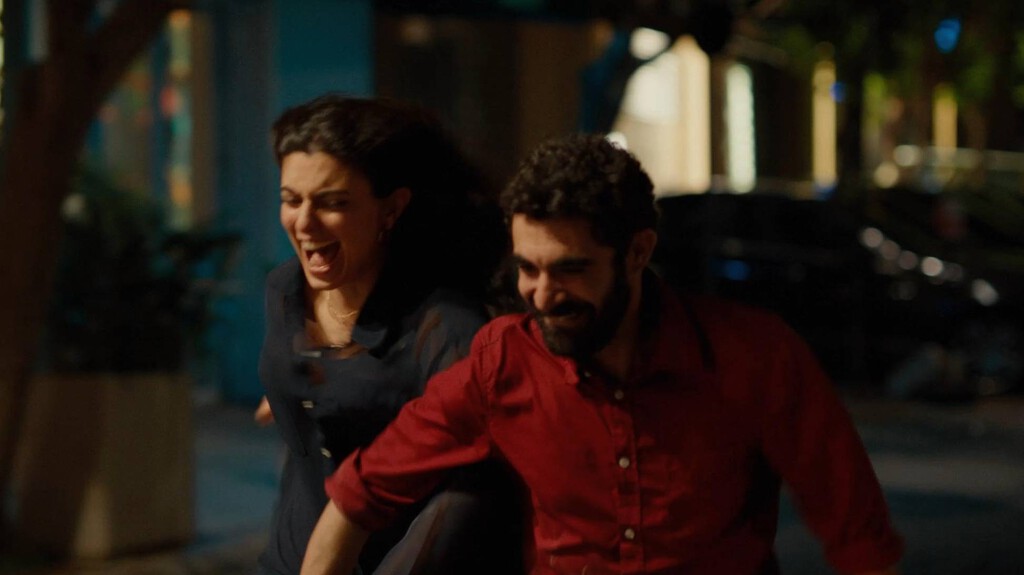 Me quiero quedar a vivir dentro de 'Un mundo frágil y maravilloso'. Creo que pocas películas recientes han retratado así de bien el amor y el desarraigo