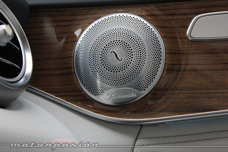 Mercedes-Benz Clase C 2014. Sistema de audio Burmester