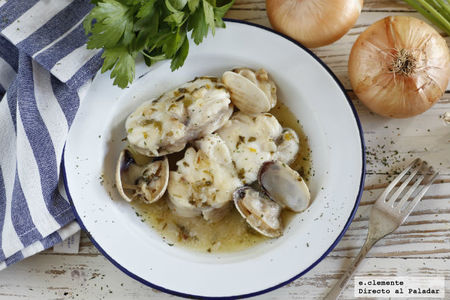 Rape en salsa verde con almejas. Receta