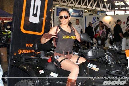 Azafata en Motomadrid 2012