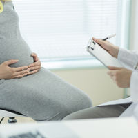 Un nuevo estudio relaciona un mayor riesgo de TDAH y/o TEA en la infancia con el consumo de paracetamol en el embarazo