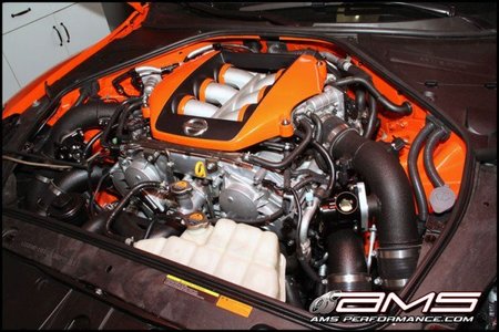 Nissan GT-R Agent Orange motor