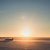 Triumph fracasa en el intento de batir el récord mundial de velocidad, pero Guy Martin sale ileso 
