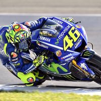 Valentino Rossi ingresado después de sufrir un accidente entrenando motocross