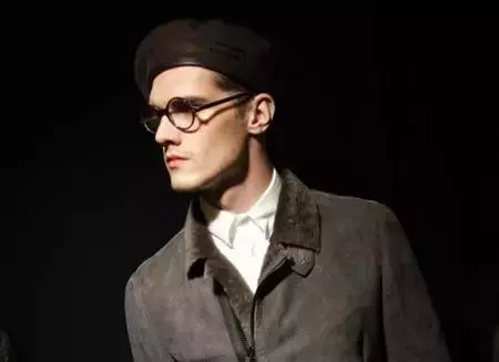 En el backstage de Giorgio Armani, Otoño-Invierno 2010/2011
