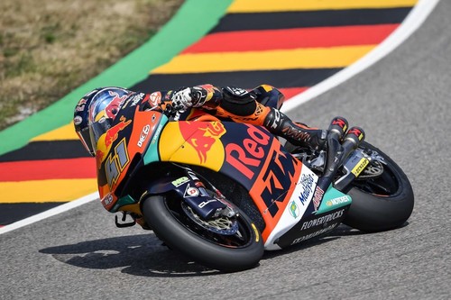 Brad Binder consigue su primera victoria de Moto2 en Sachsenring ante el desastre de Bagnaia y Oliveira