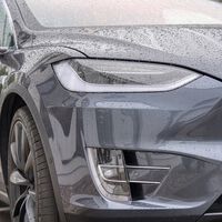 Tesla aumenta sus ingresos aunque gana menos con cada coche vendido