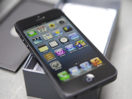 La Unión Europea investiga la estrategia de venta del iPhone