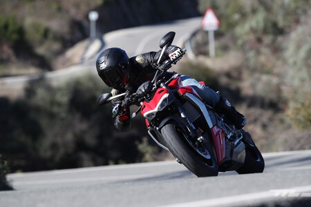 Ducati Streetfighter V2 2021 Prueba 009