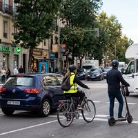Es oficial, el Gobierno cambia las normas para los patinetes, ciclistas, motos y autocaravanas 