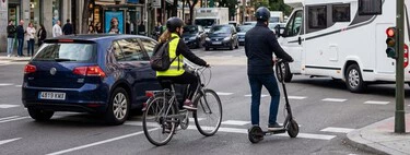 Es oficial, el Gobierno cambia las normas para los patinetes, ciclistas, motos y autocaravanas 