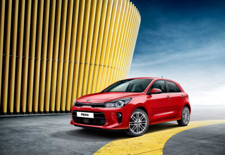 Así de agresivo luce el nuevo Kia Rio en estas primeras imágenes oficiales