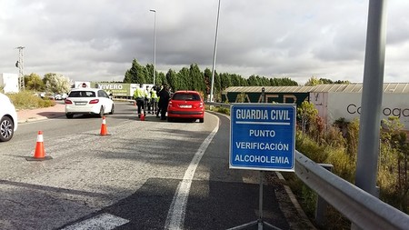 Profesionales irresponsables: un conductor de ambulancia y un camionero, pillados con 8 y 10 veces más alcohol del permitido