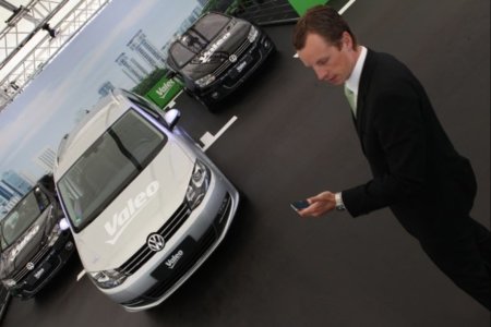 Valeo Park4U Remote para iPhone aparcará tu coche por ti