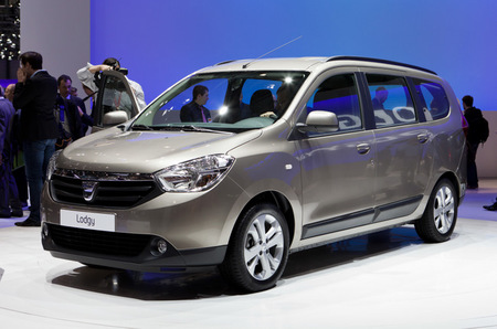 Dacia Lodgy, más datos e imágenes reveladas en Ginebra