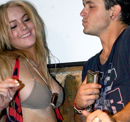 Lindsay Lohan decide volver con los hombres