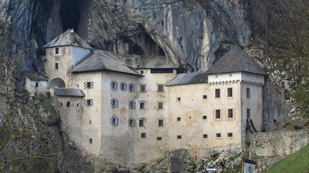 Castillo de Predjama