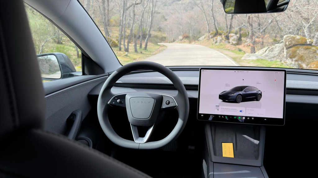 Los robotaxis de Tesla son autónomos, ecepto cuando los conduce un señor desde Texas