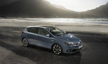 Auris 2015 Geneva Design Feat