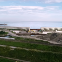 400 kilómetros, 15 metros de altura y 12.000 millones de dólares: el "gran muro" que Japón ha levantado frente a los tsunamis