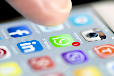 WhatsApp para iPhone tendrá anuncios a partir de 2020, ya sabemos cómo se verán en la app